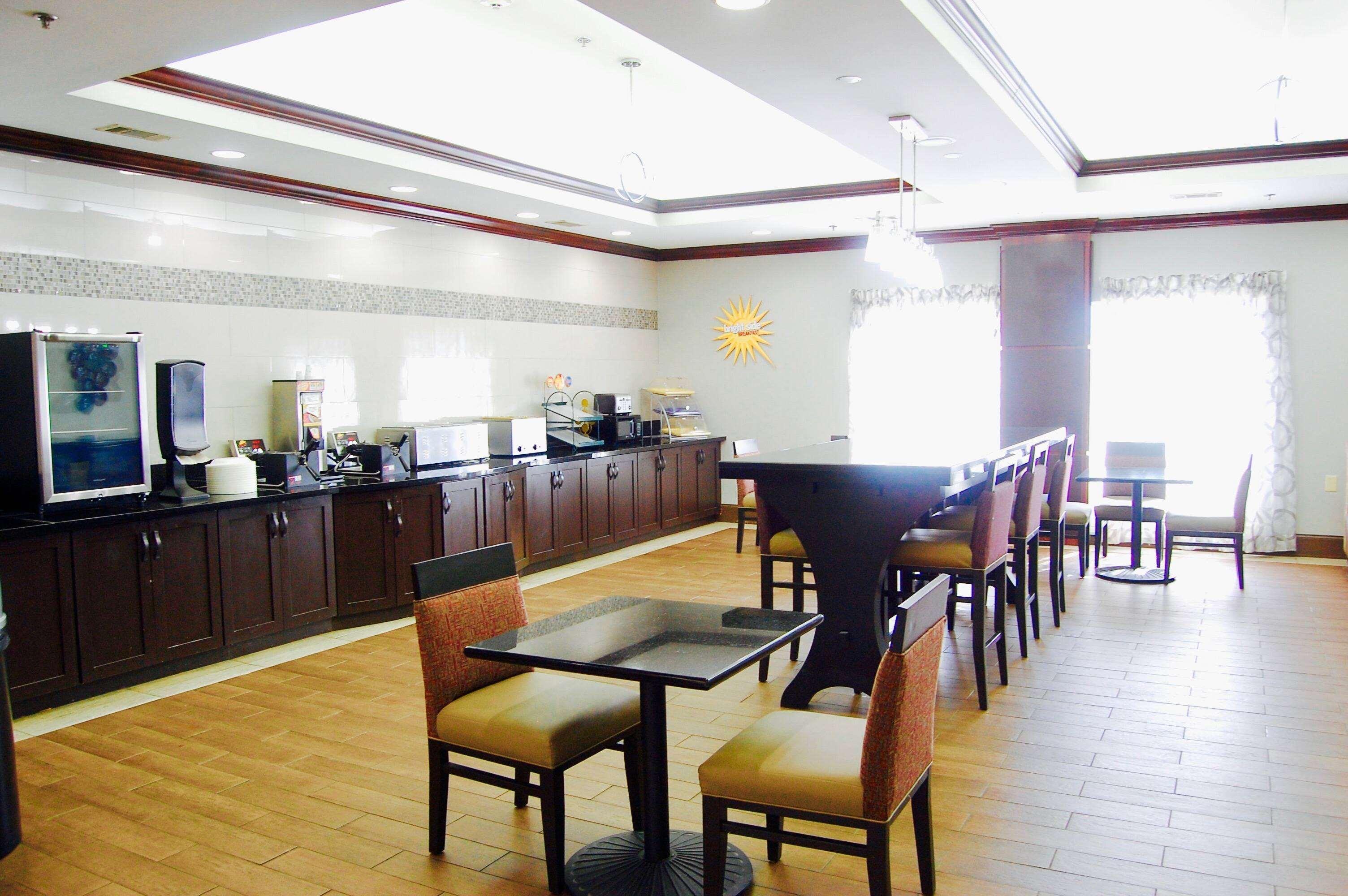 La Quinta By Wyndham Tupelo Hotel Buitenkant foto